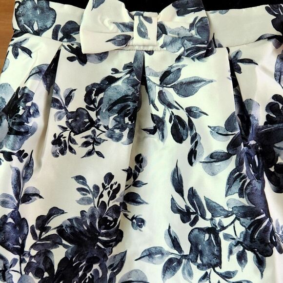 The Children's Place Monochrome Baby Girl Party Dress with Bow Detail - Picture 4 of 5